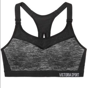 VS Incredible Lightweight Max Sports Bra 34DD